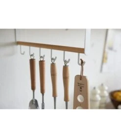 Yamazaki Under Shelf Kitchen Tool Hook - Tosca - White 8 Yamazaki Under Shelf Kitchen Tool Hook - Tosca - White -Beste Keukengerei Winkel 9216dee8ce5d45709fb3f8e59e549274