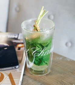 Mok Met Tekst - C'est Chaud Mug XL - Transparant - 1 Stuks 5 Mok Met Tekst - C'est Chaud Mug XL - Transparant - 1 Stuks -Beste Keukengerei Winkel bc5d4c18b2814a4e870eb0e7e9685061